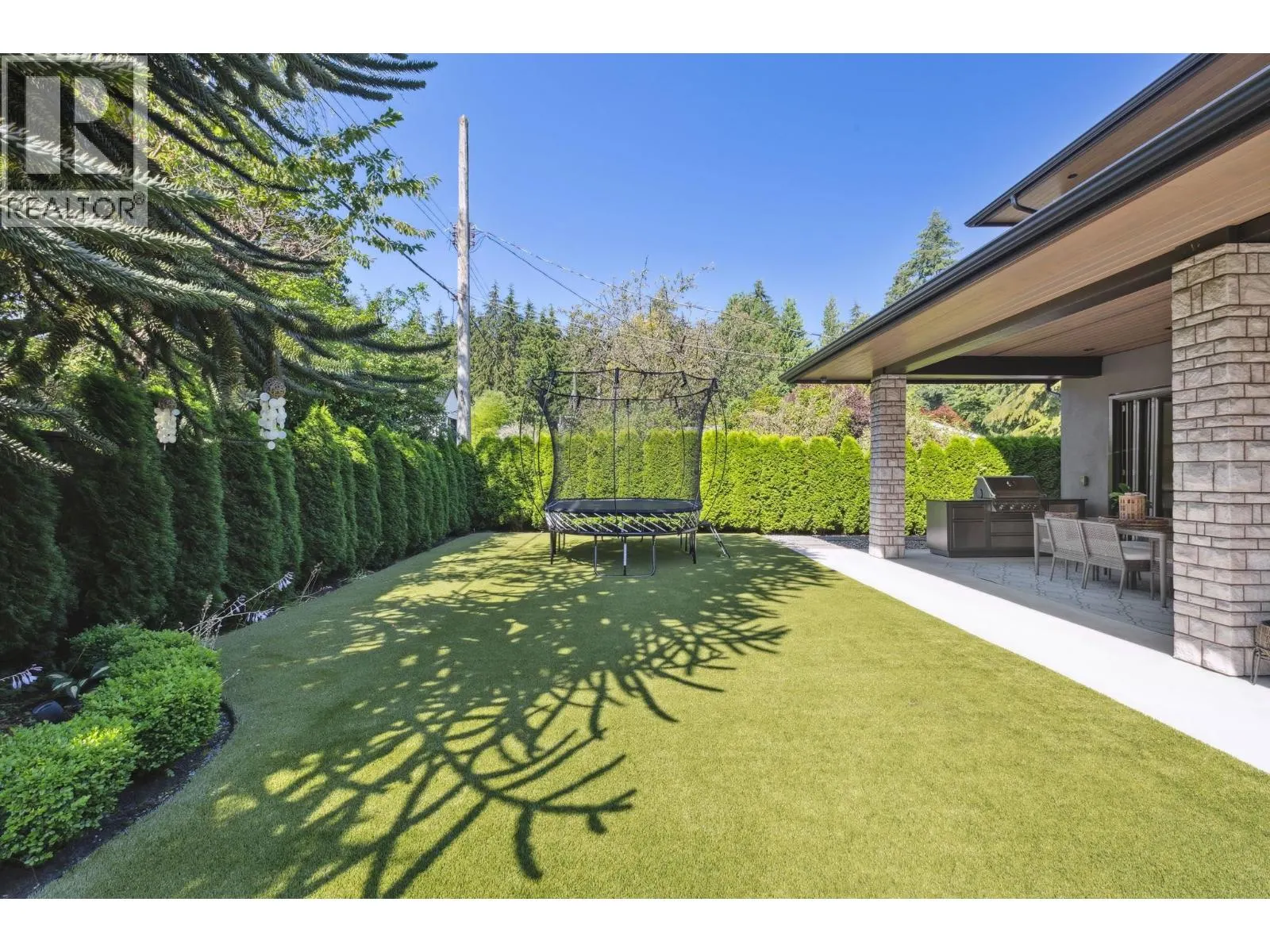 983 TUDOR AVENUE