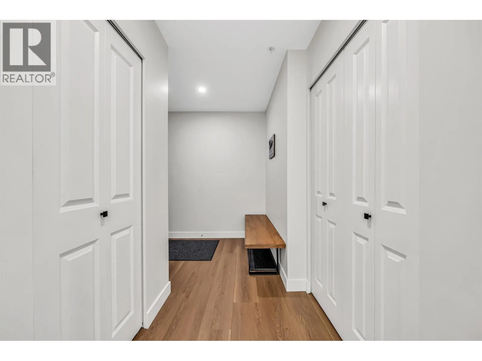 404 2632 LIBRARY LANE