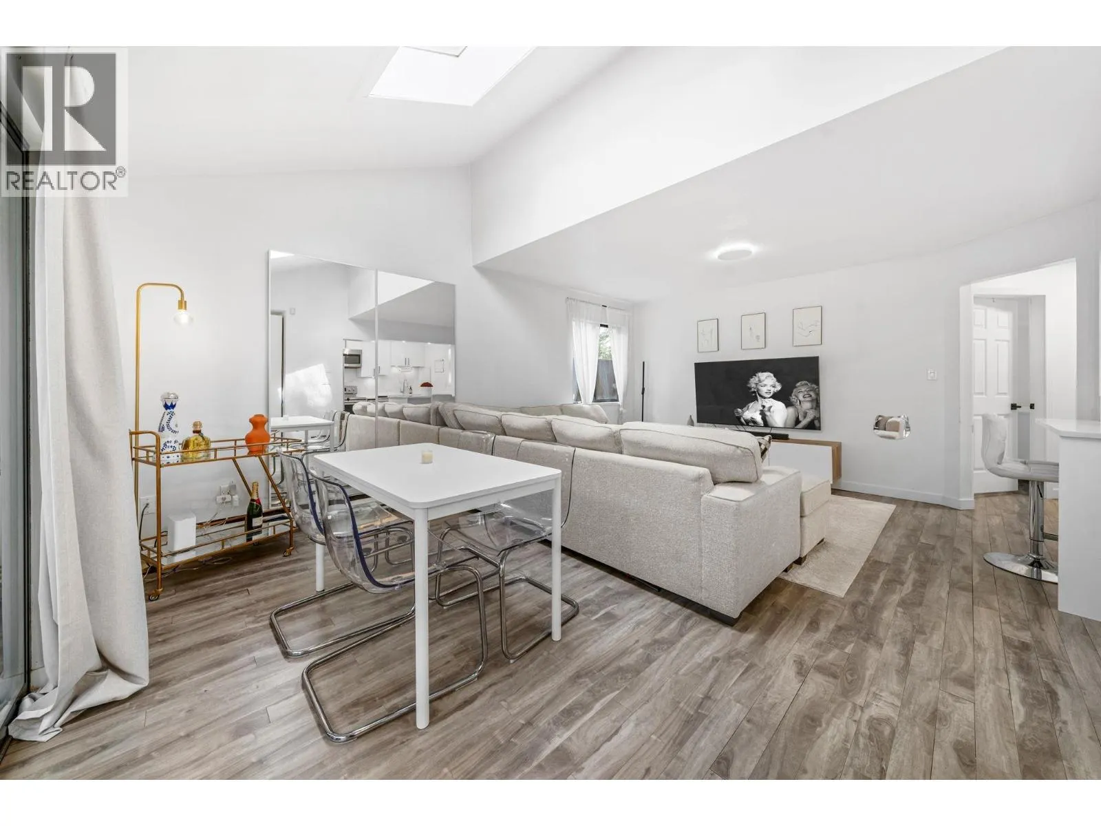 4869 CAPILANO ROAD