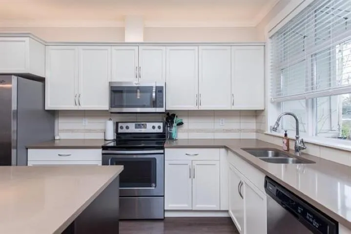 22 46570 MACKEN AVENUE|Chilliwack Proper East