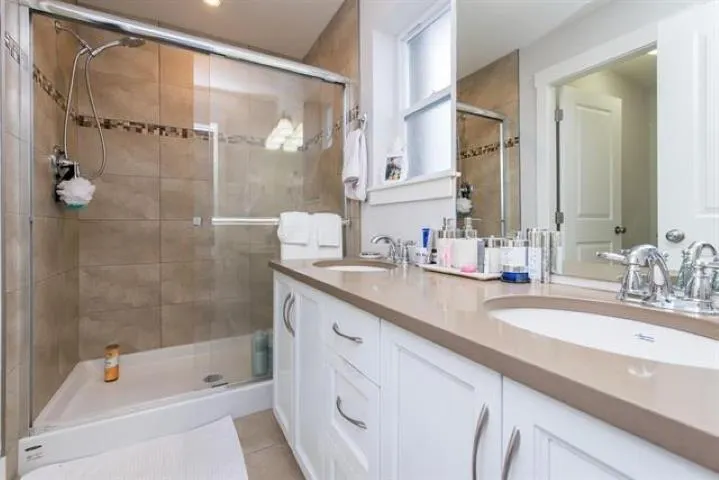 22 46570 MACKEN AVENUE|Chilliwack Proper East