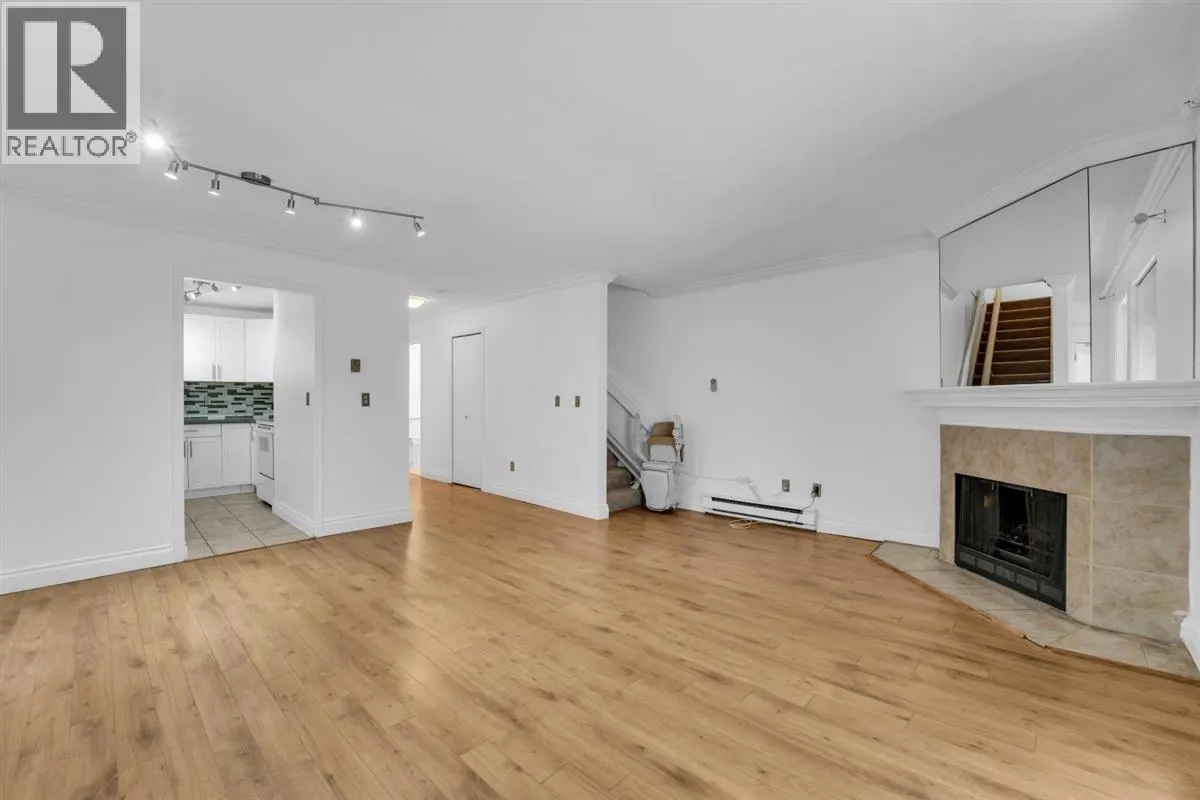 14 8820 WESTMINSTER HIGHWAY