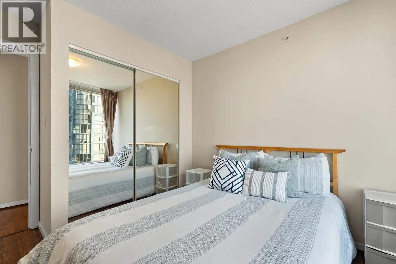 3103 188 KEEFER PLACE