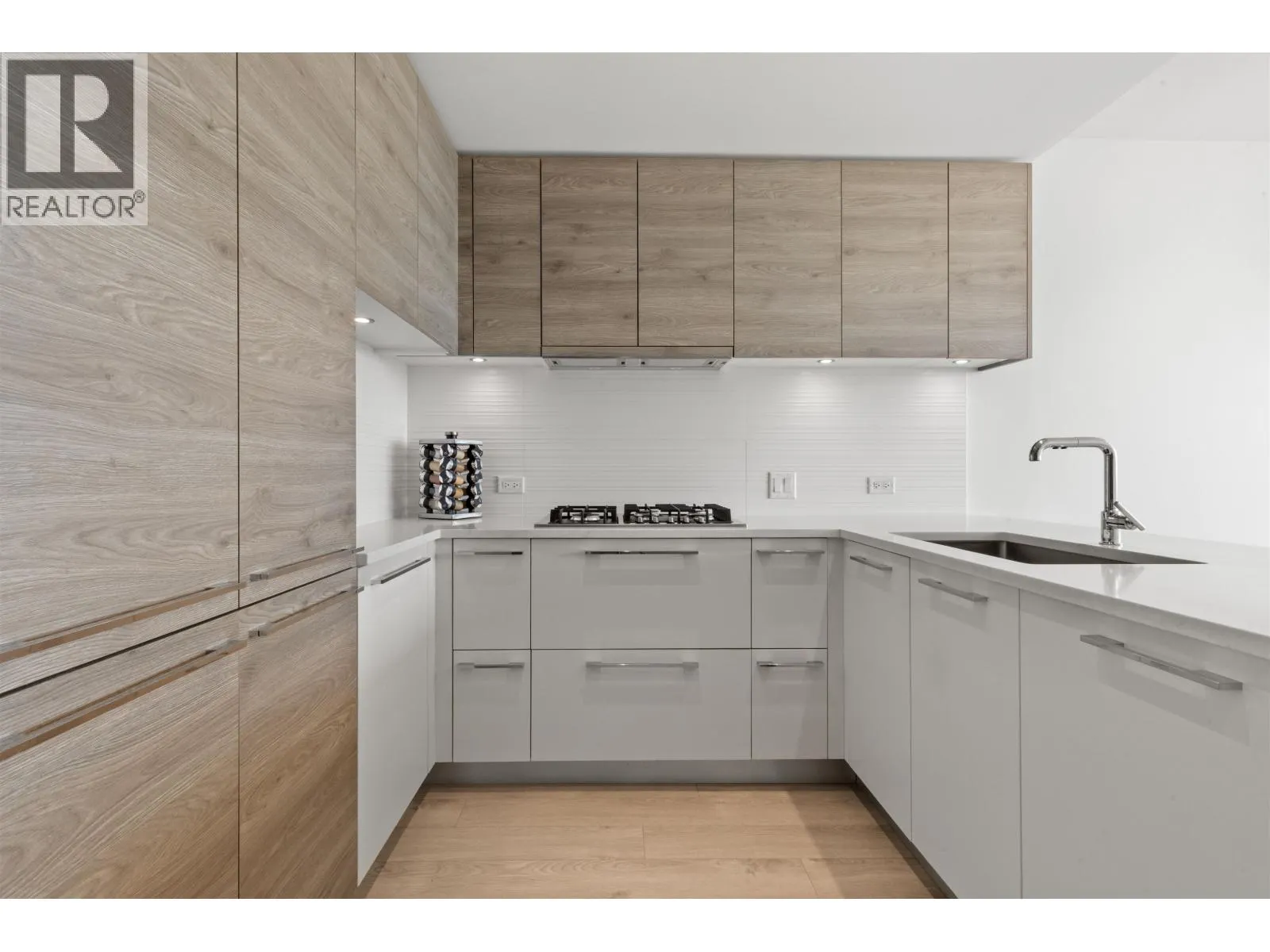 1007 7388 KINGSWAY