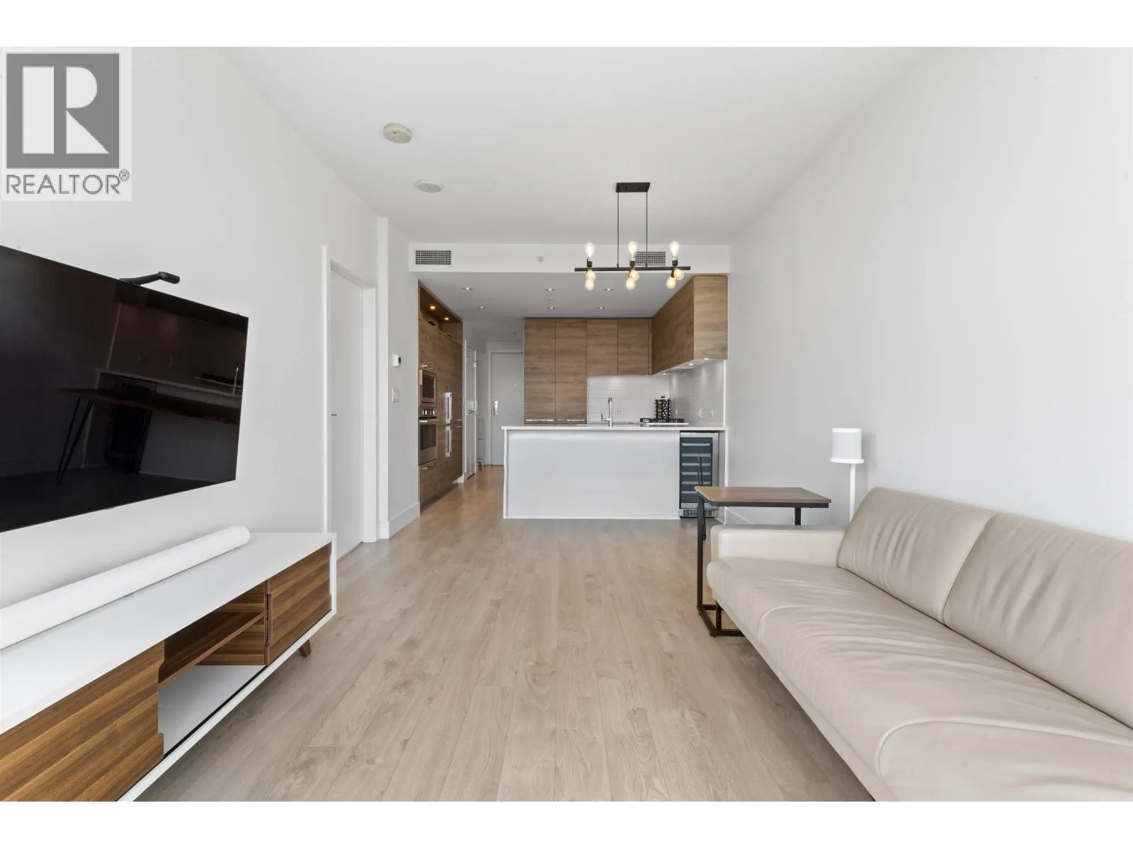 1007 7388 KINGSWAY