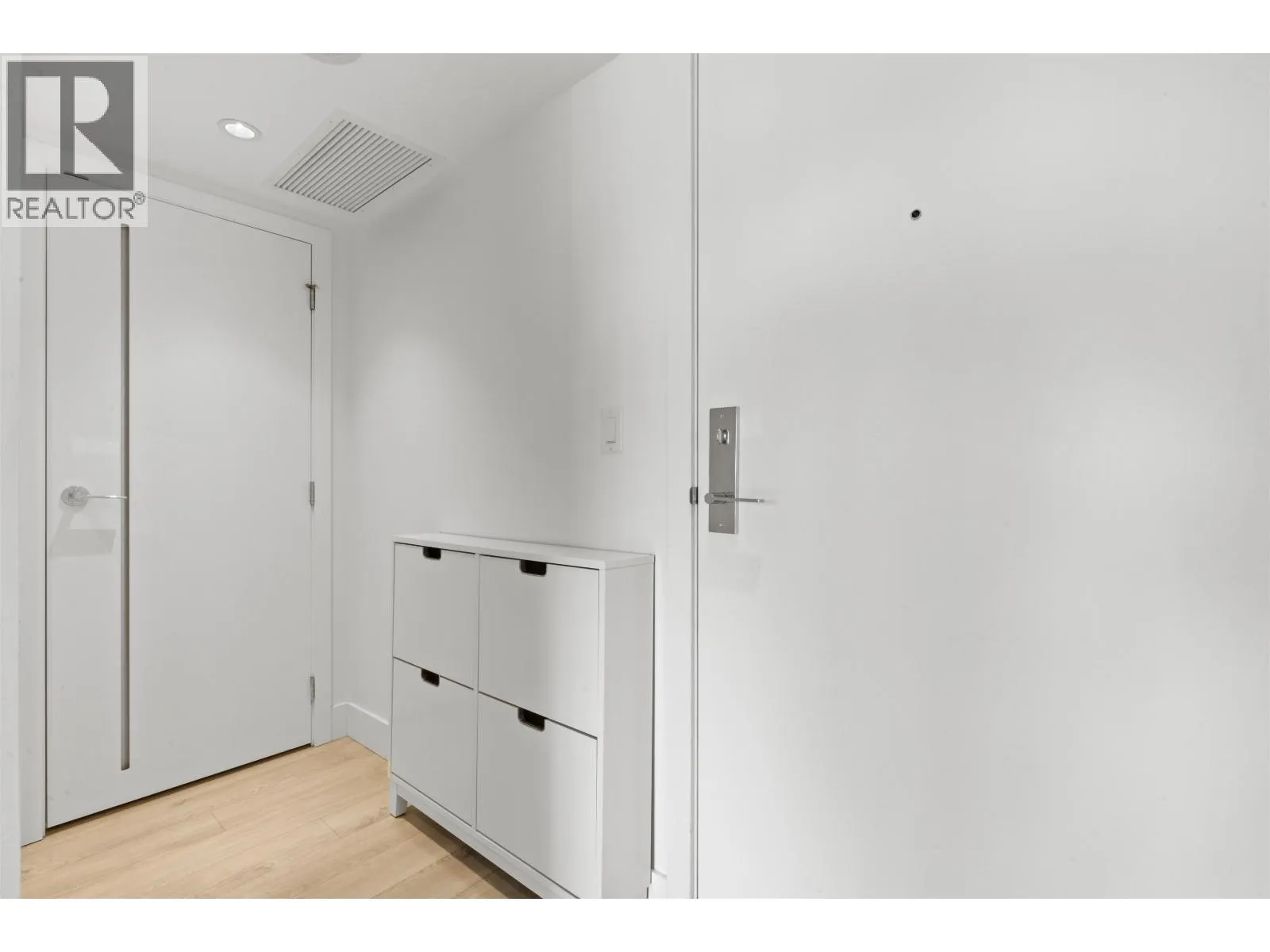 1007 7388 KINGSWAY
