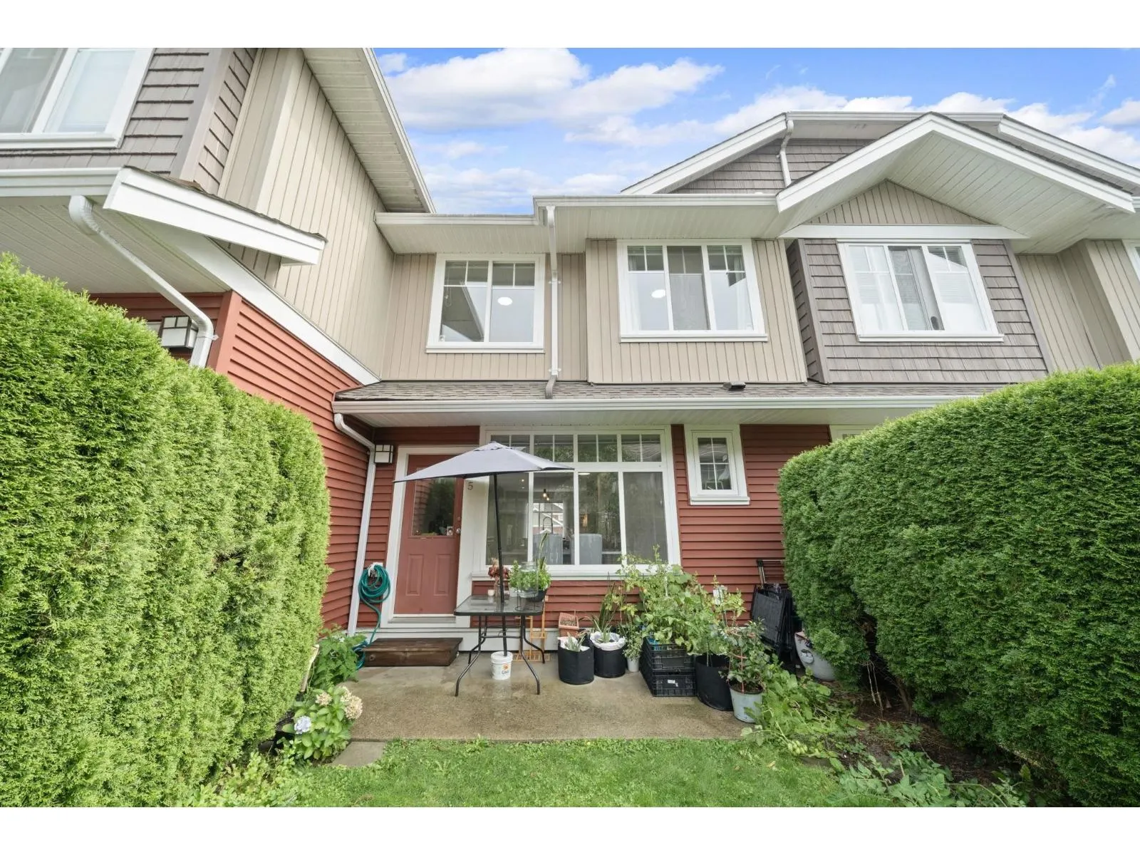 5 19455 65 AVENUE