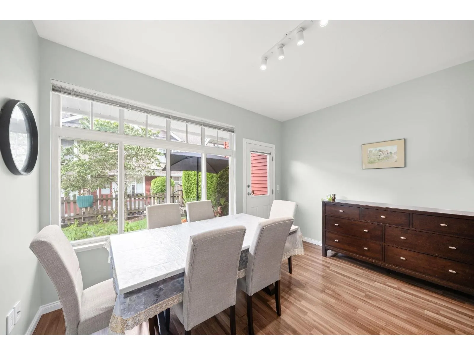 5 19455 65 AVENUE