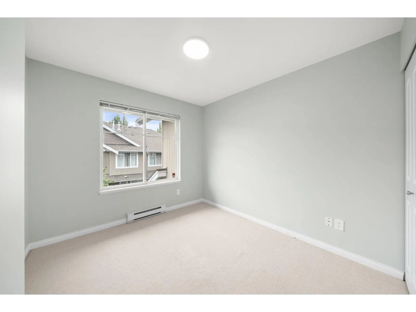 5 19455 65 AVENUE