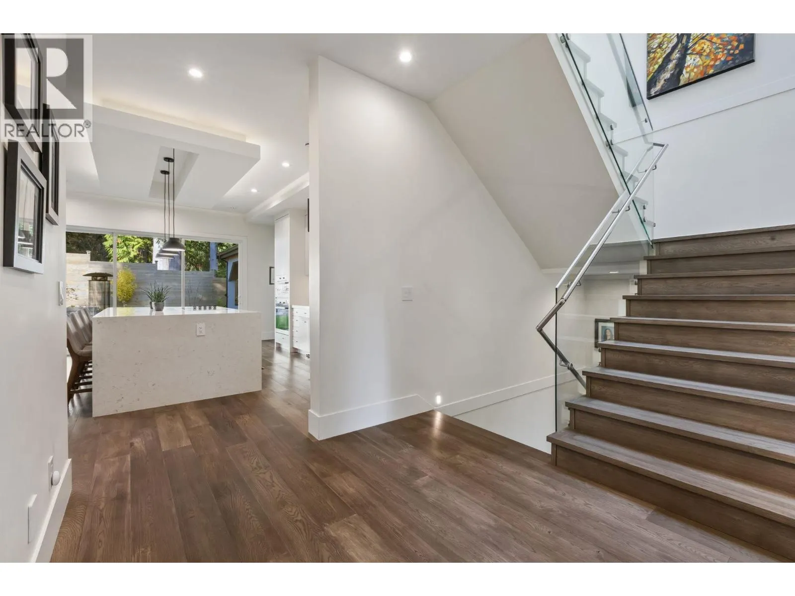 686 E OSBORNE ROAD
