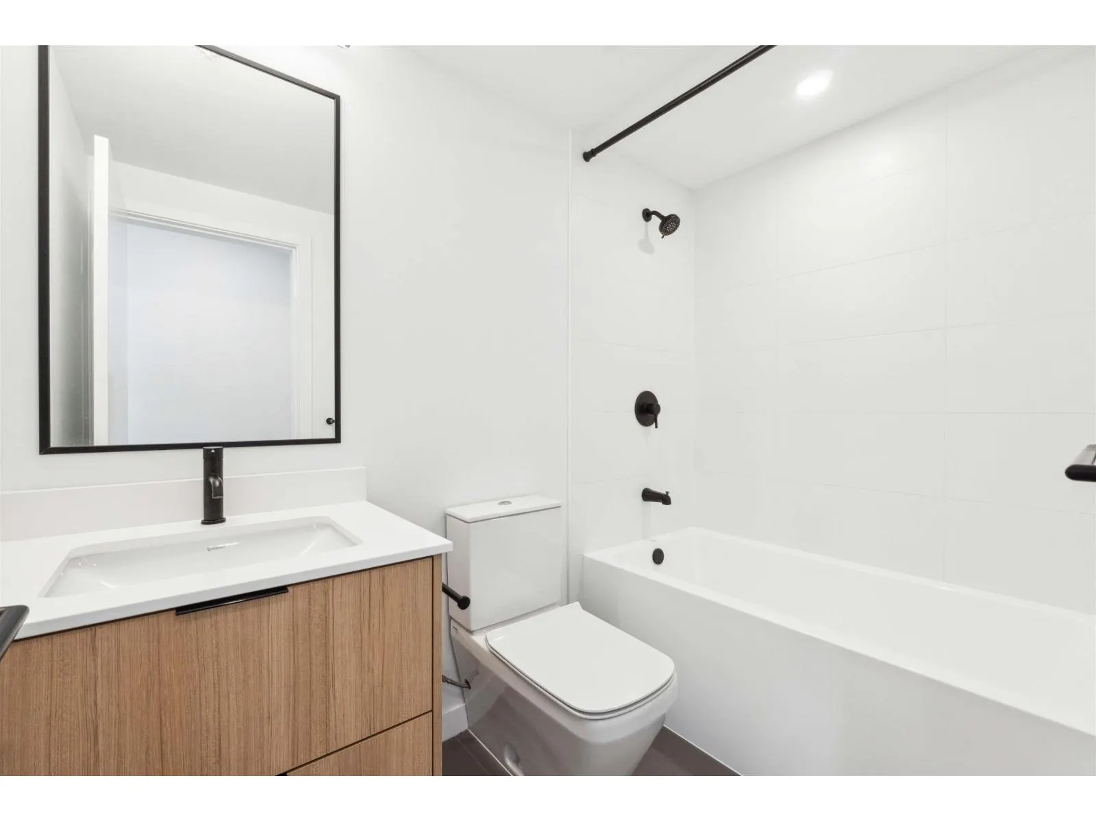 1411 13685 102 AVENUE