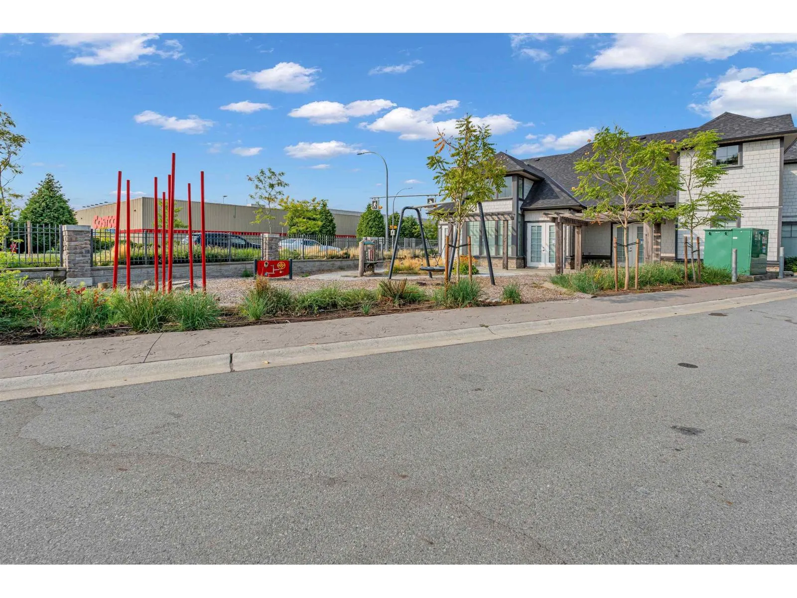 4 20487 65 AVENUE