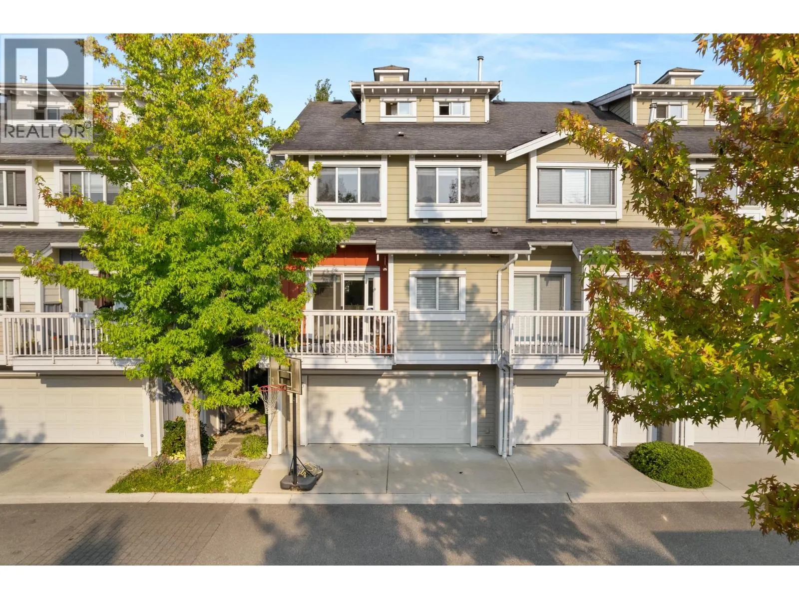 3 12333 ENGLISH AVENUE