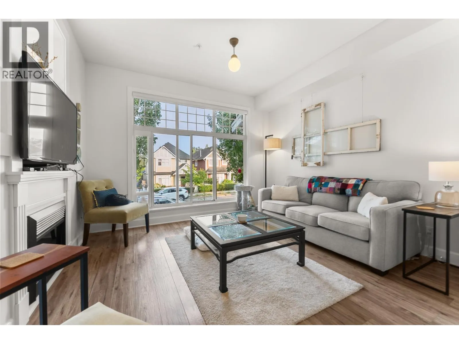 3 12333 ENGLISH AVENUE