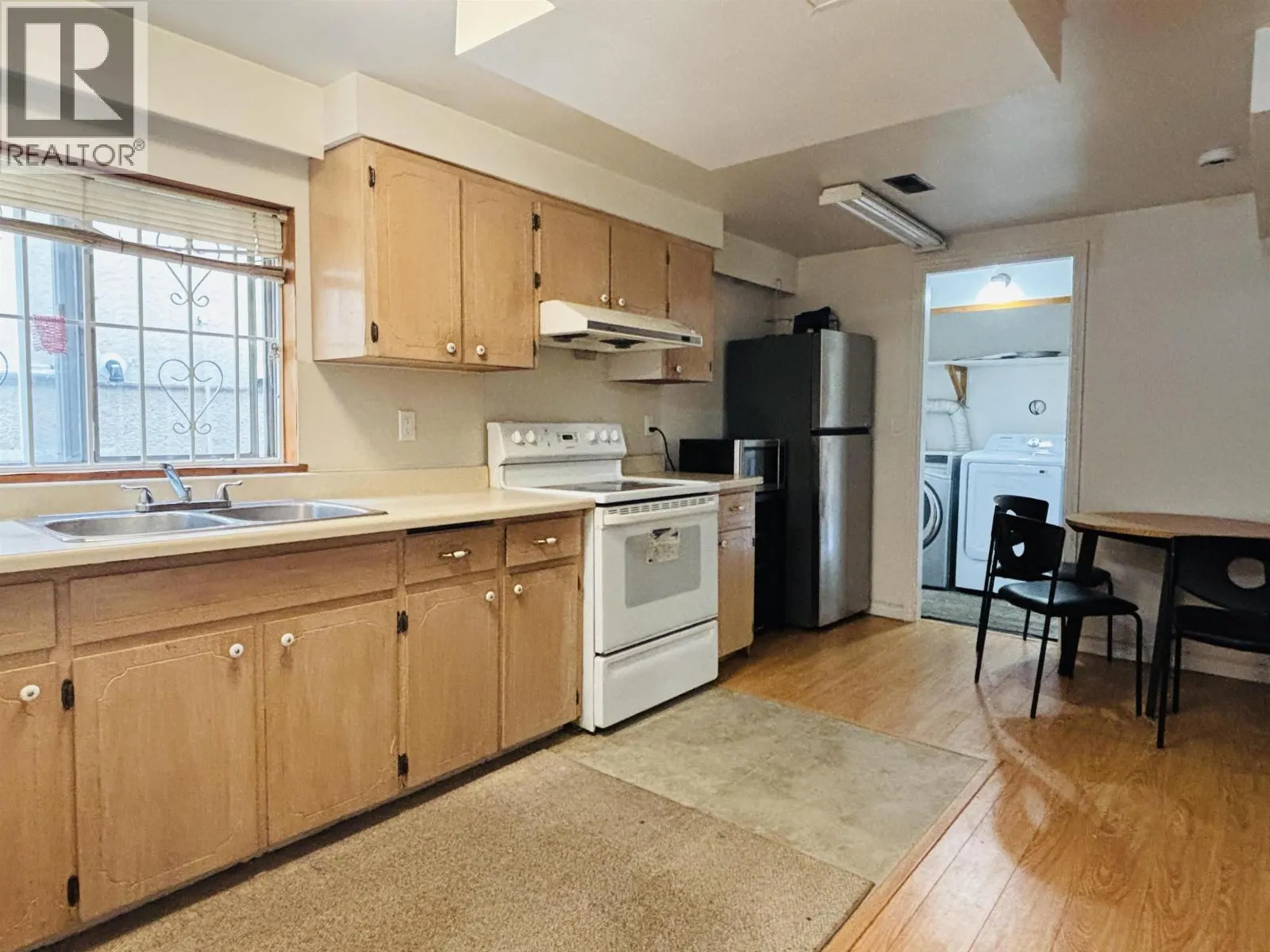 Garden-Level 3470 DUNDAS STREET