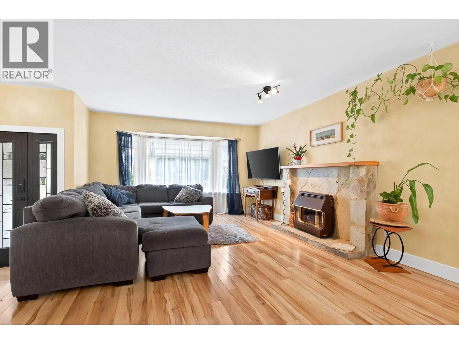 12209 207A STREET