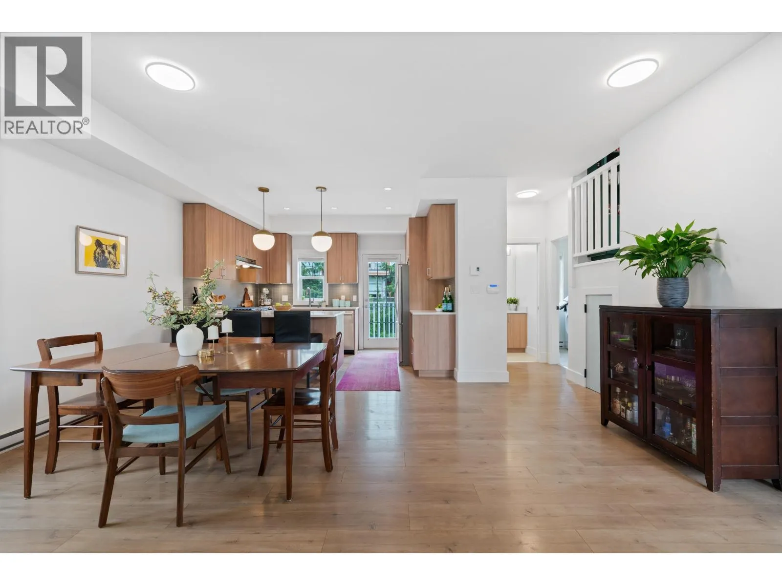 6 39885 GOVERNMENT ROAD