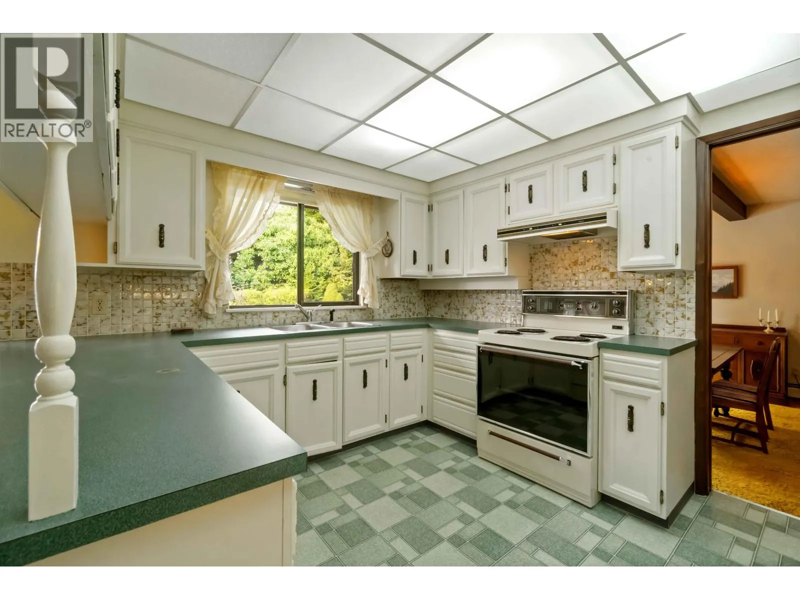 4228 STAULO CRESCENT