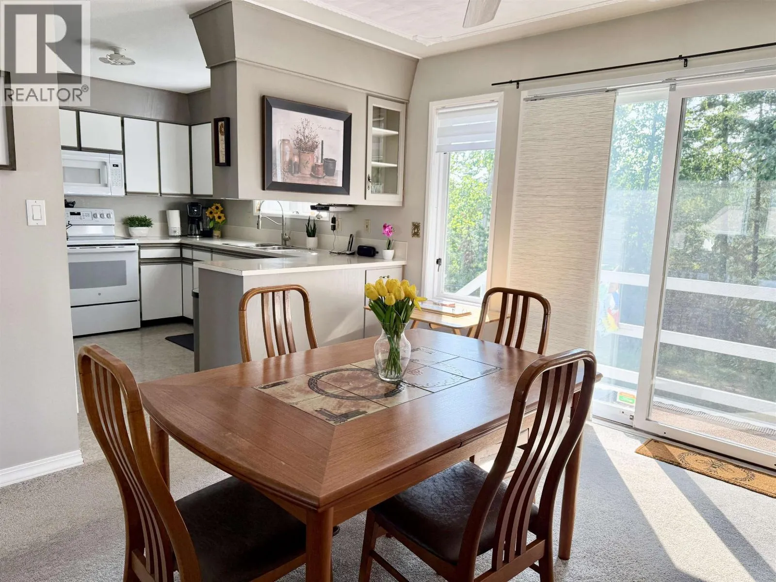 2893 OAKRIDGE CRESCENT