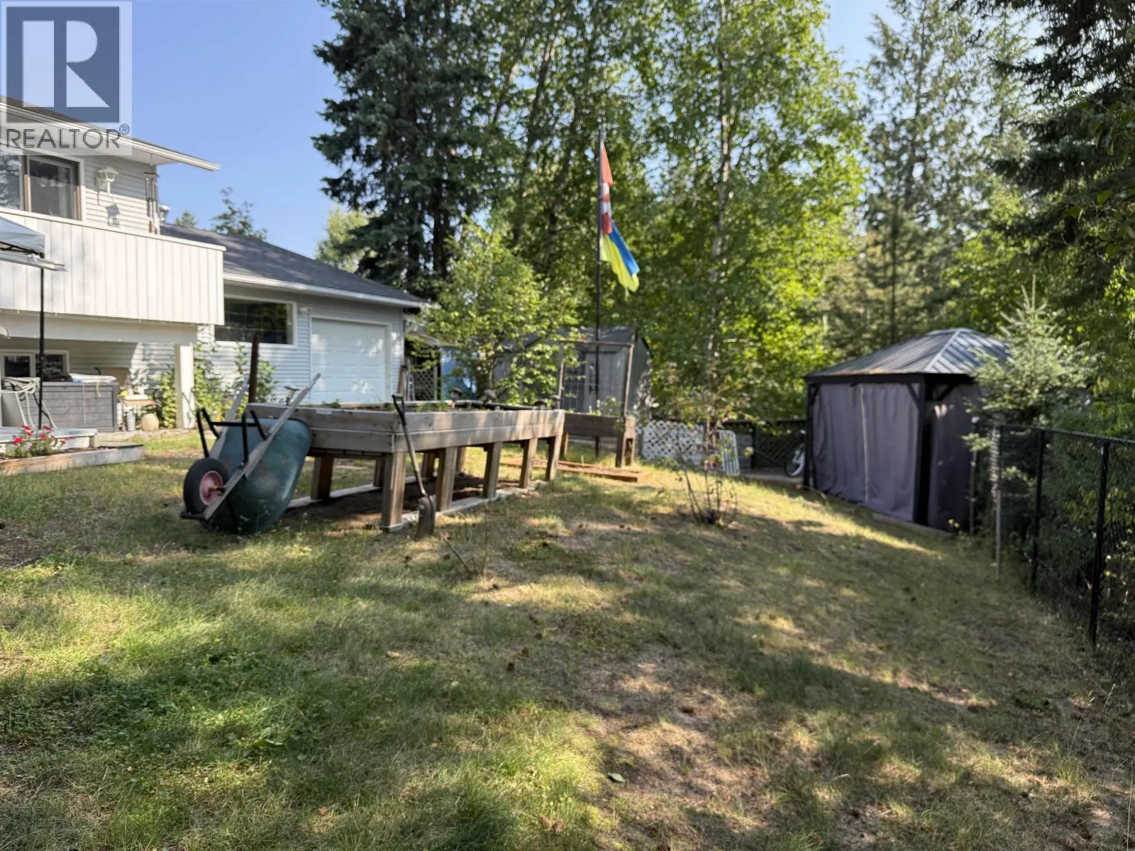 2893 OAKRIDGE CRESCENT