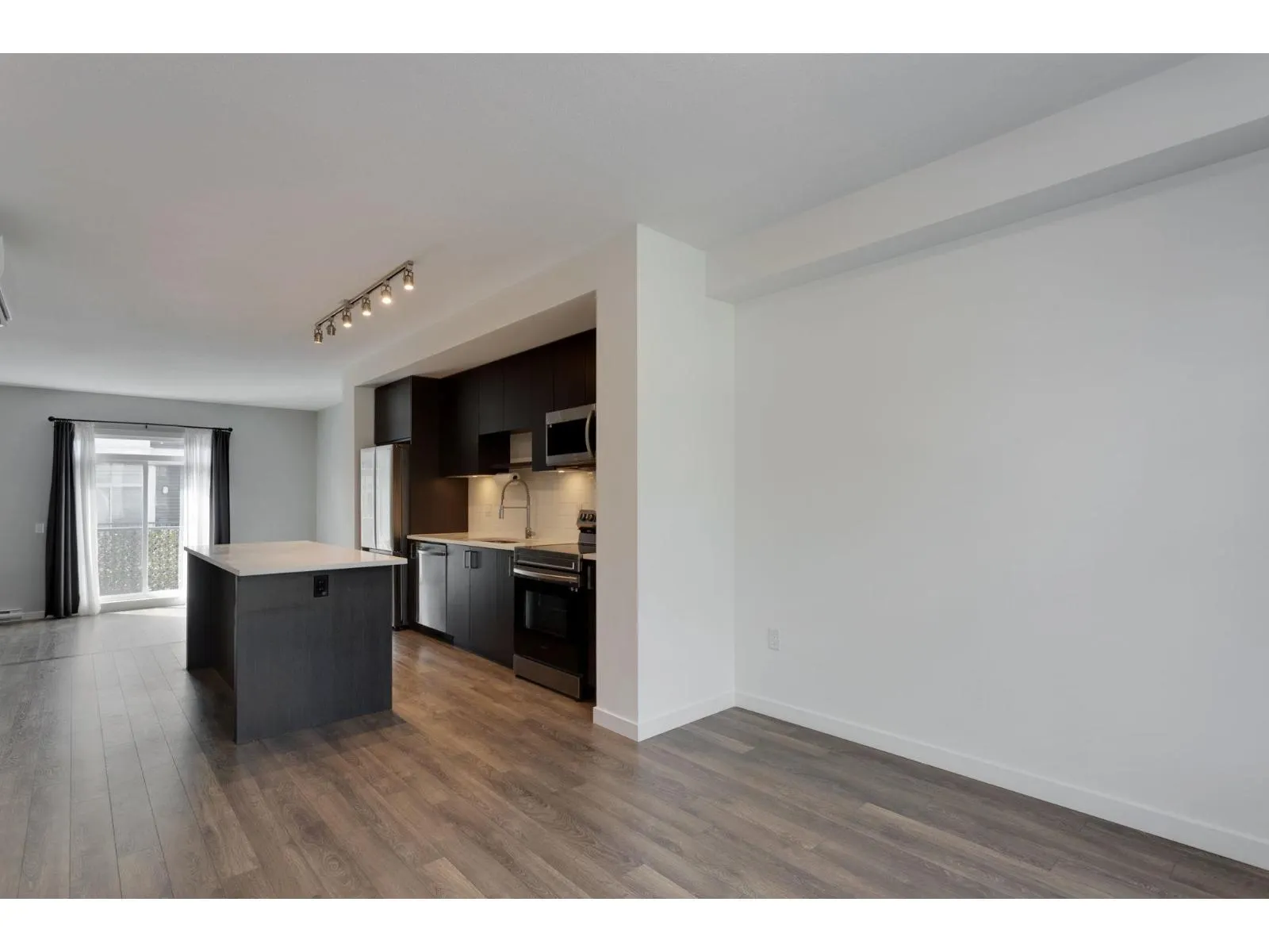 147 15778 85 AVENUE