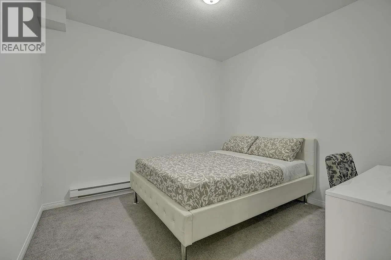 144 SHORELINE CIRCLE