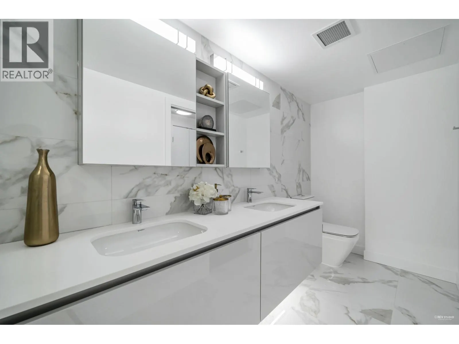 703 5766 GILBERT ROAD