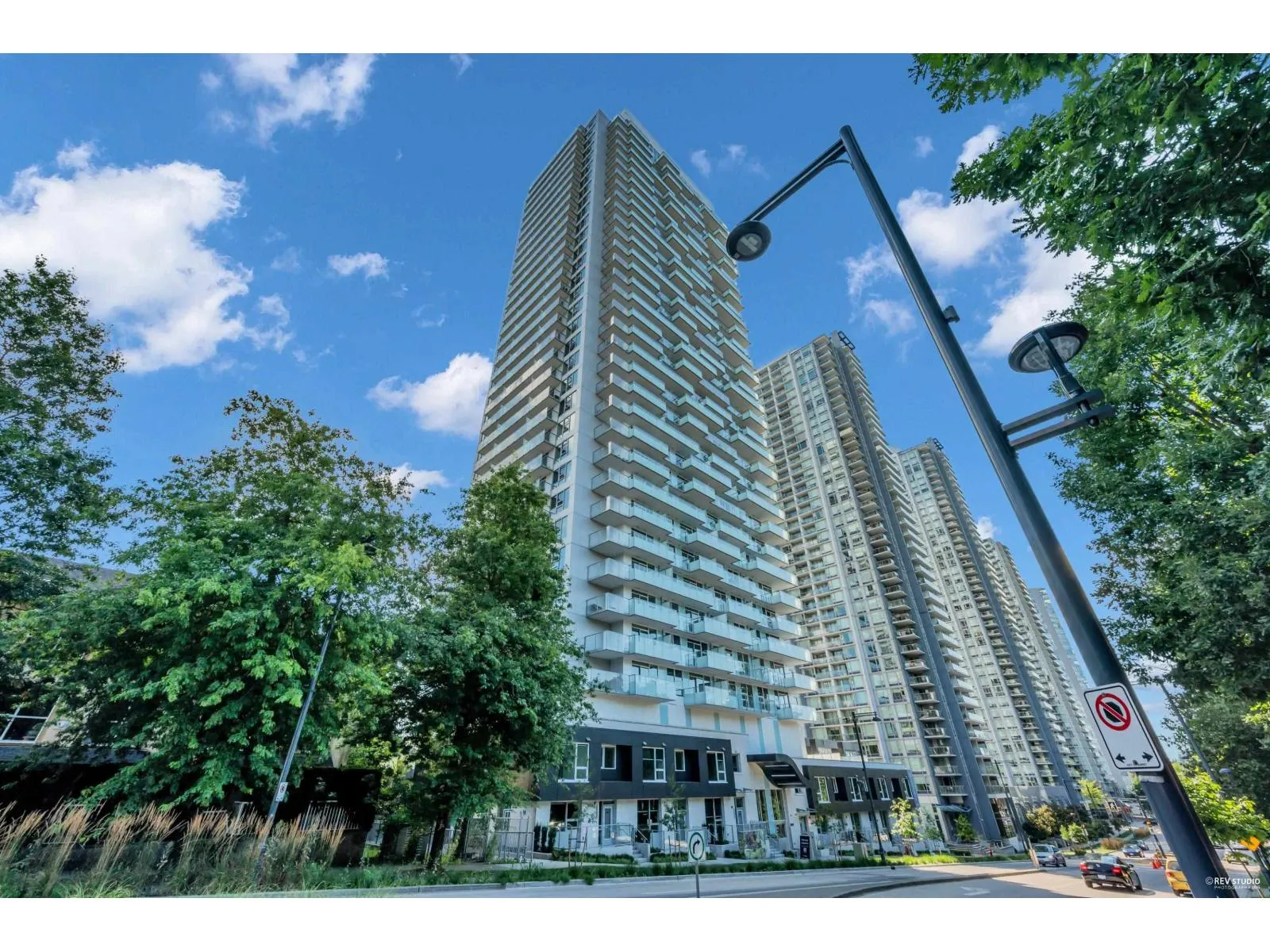 805 13778 100 AVENUE