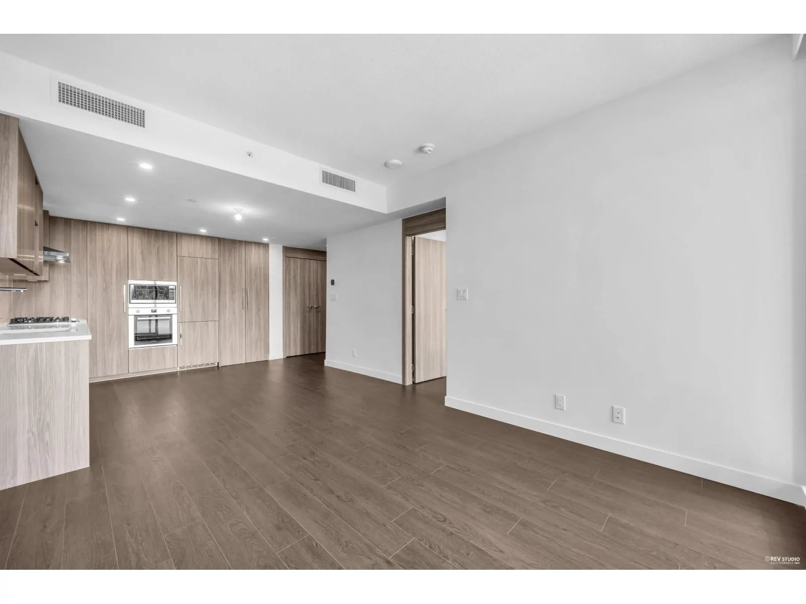 805 13778 100 AVENUE