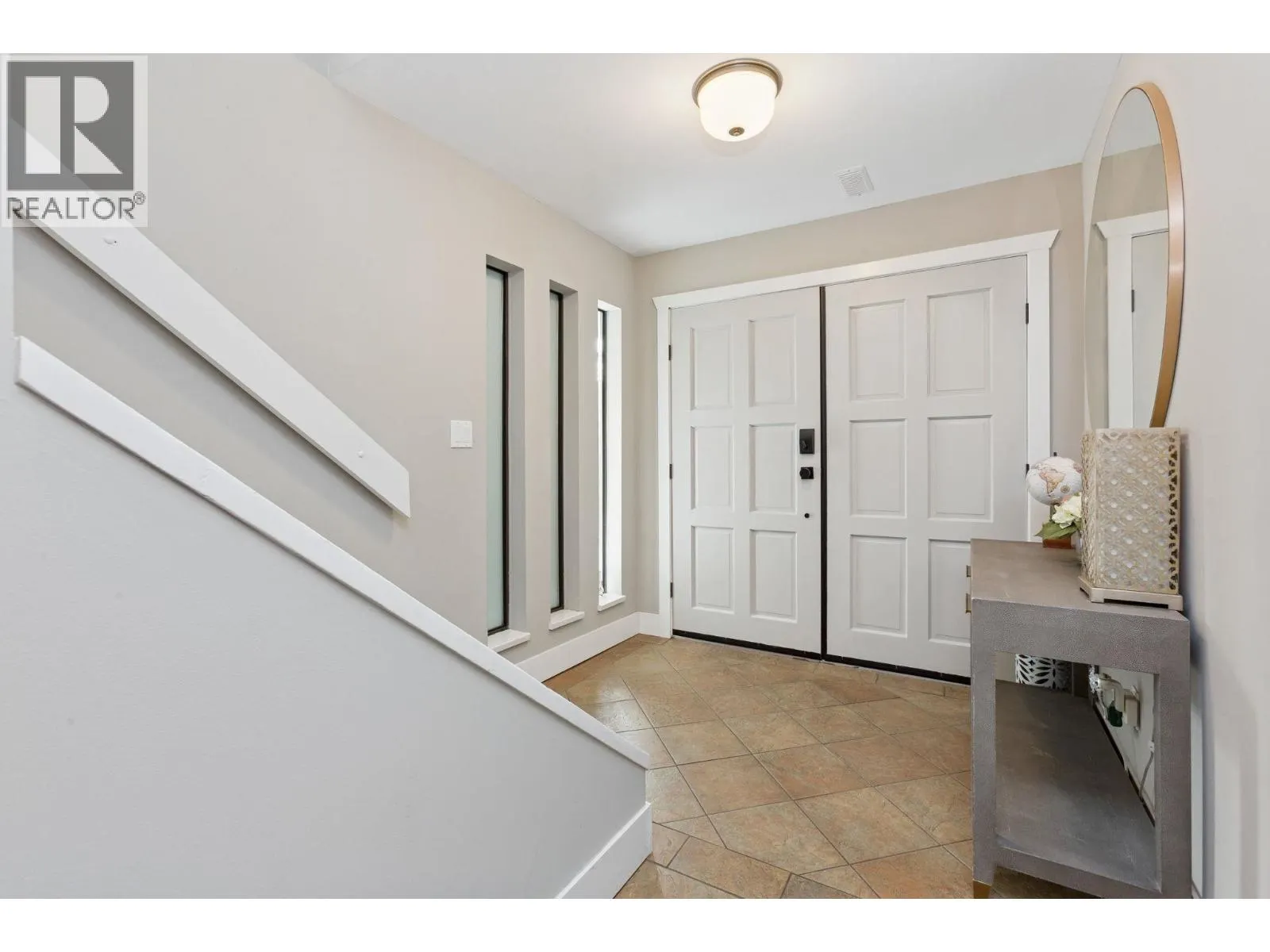 6 ELSDON BAY