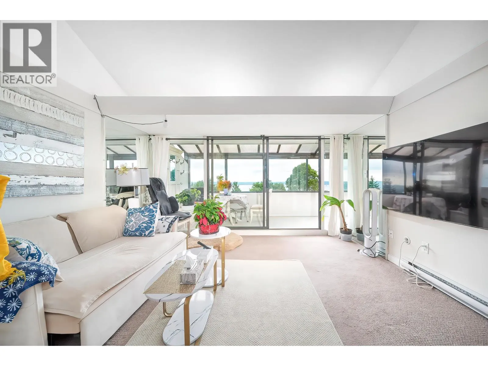 49 2202 FOLKESTONE WAY