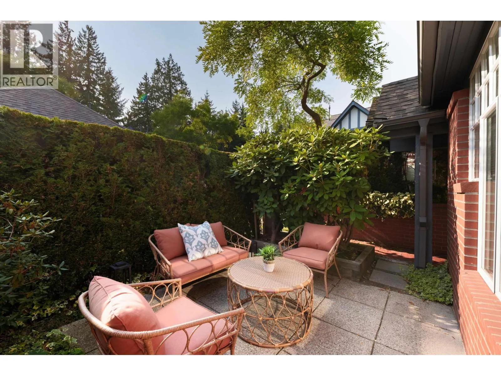 41 5880 HAMPTON PLACE