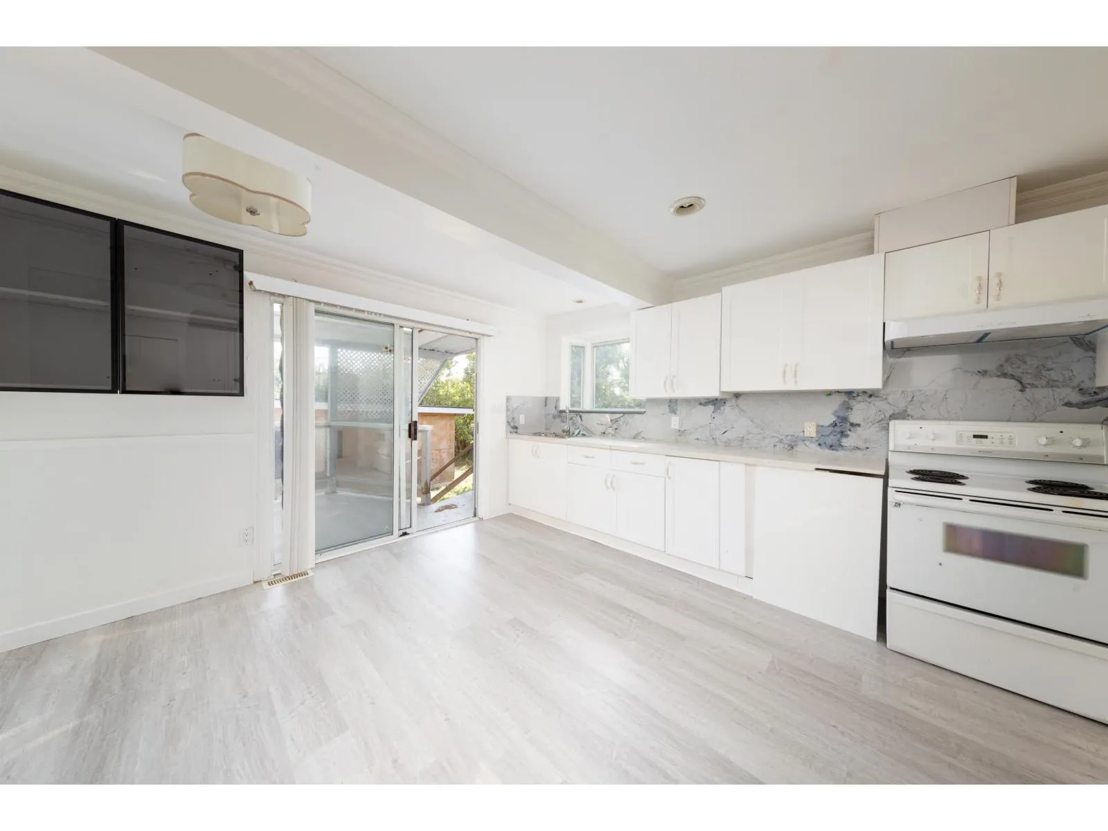 15032 SWALLOW DRIVE