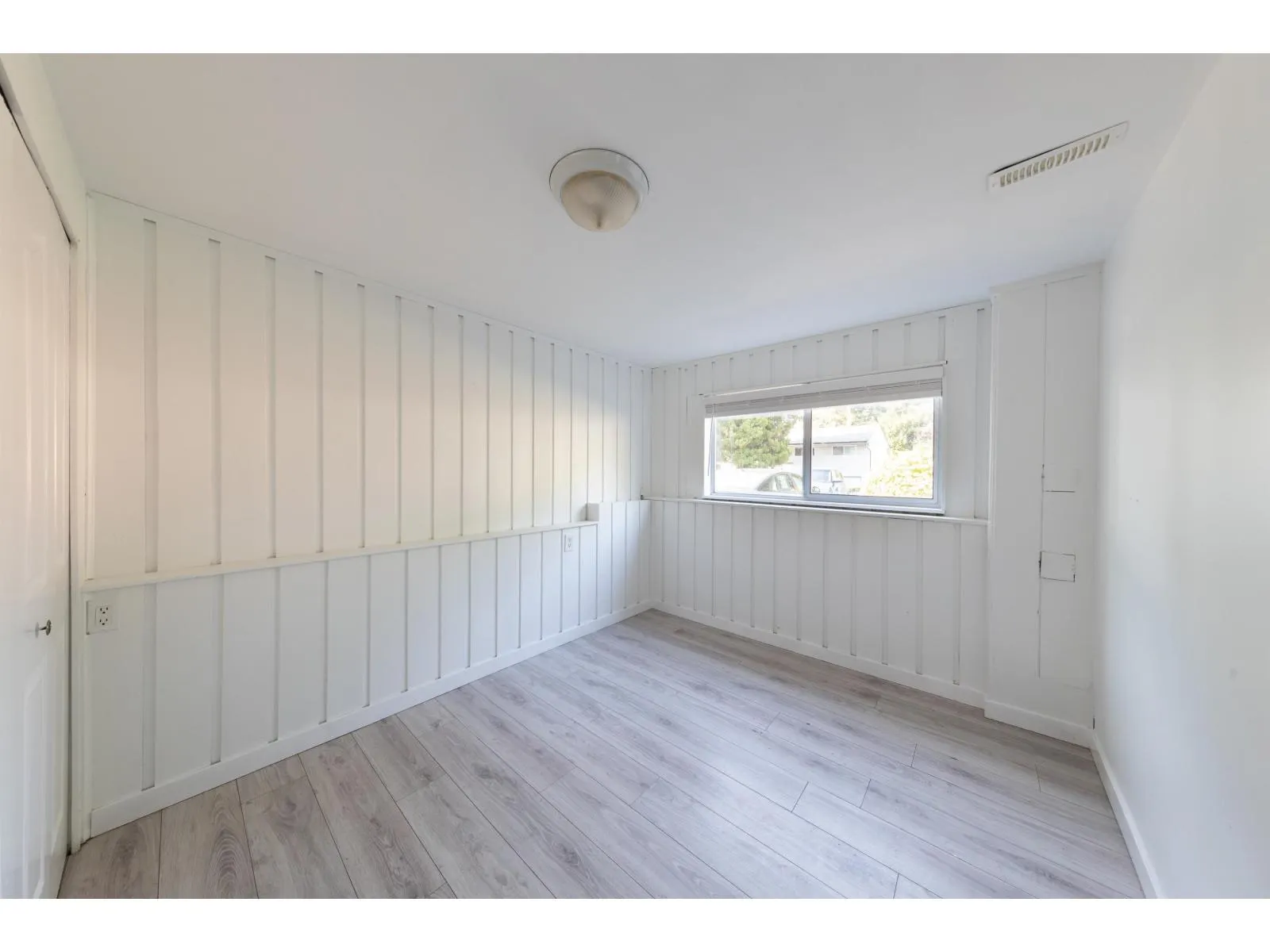 15032 SWALLOW DRIVE