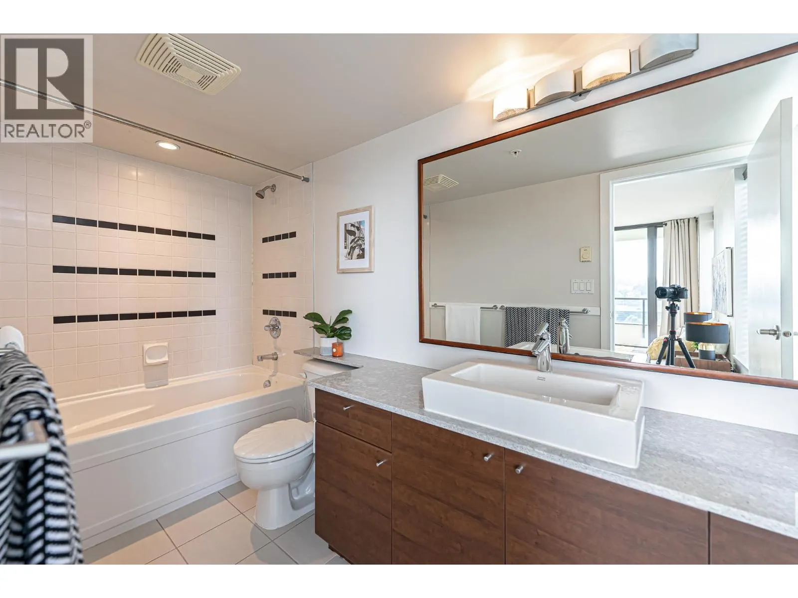 1406 4178 DAWSON STREET