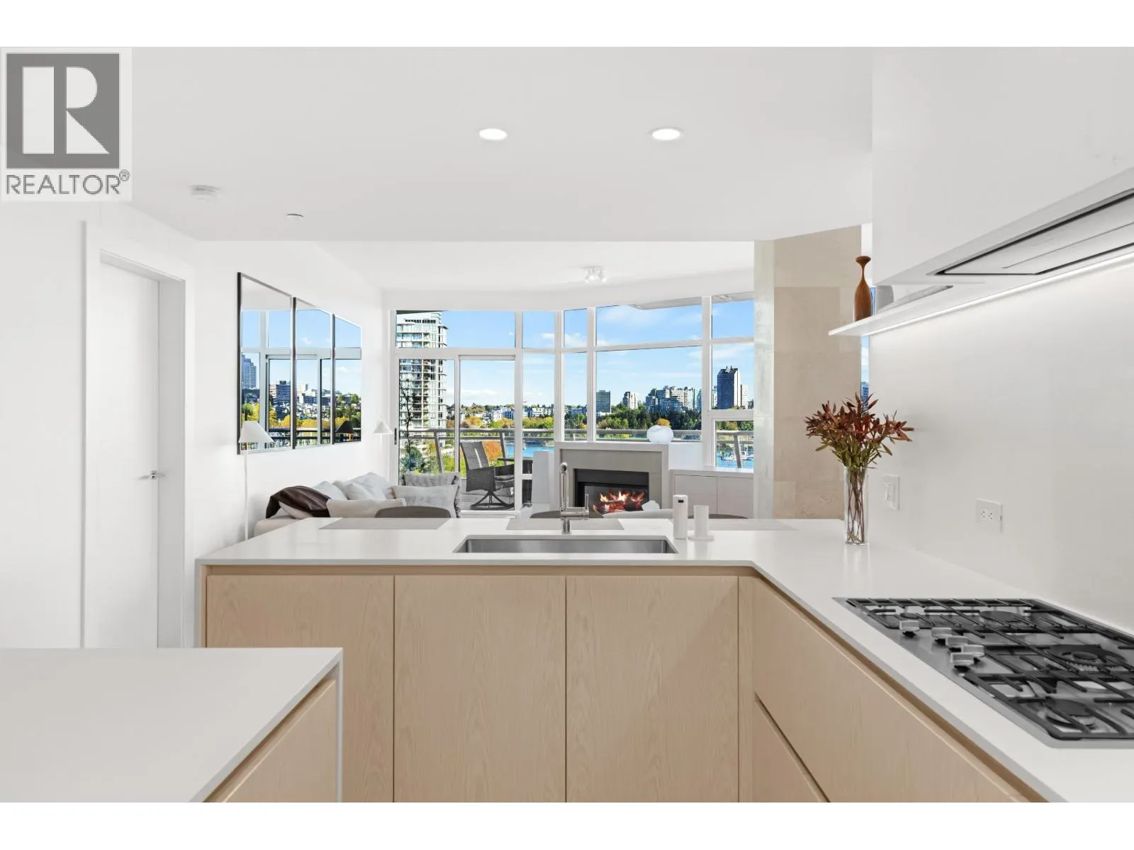 701 628 KINGHORNE MEWS