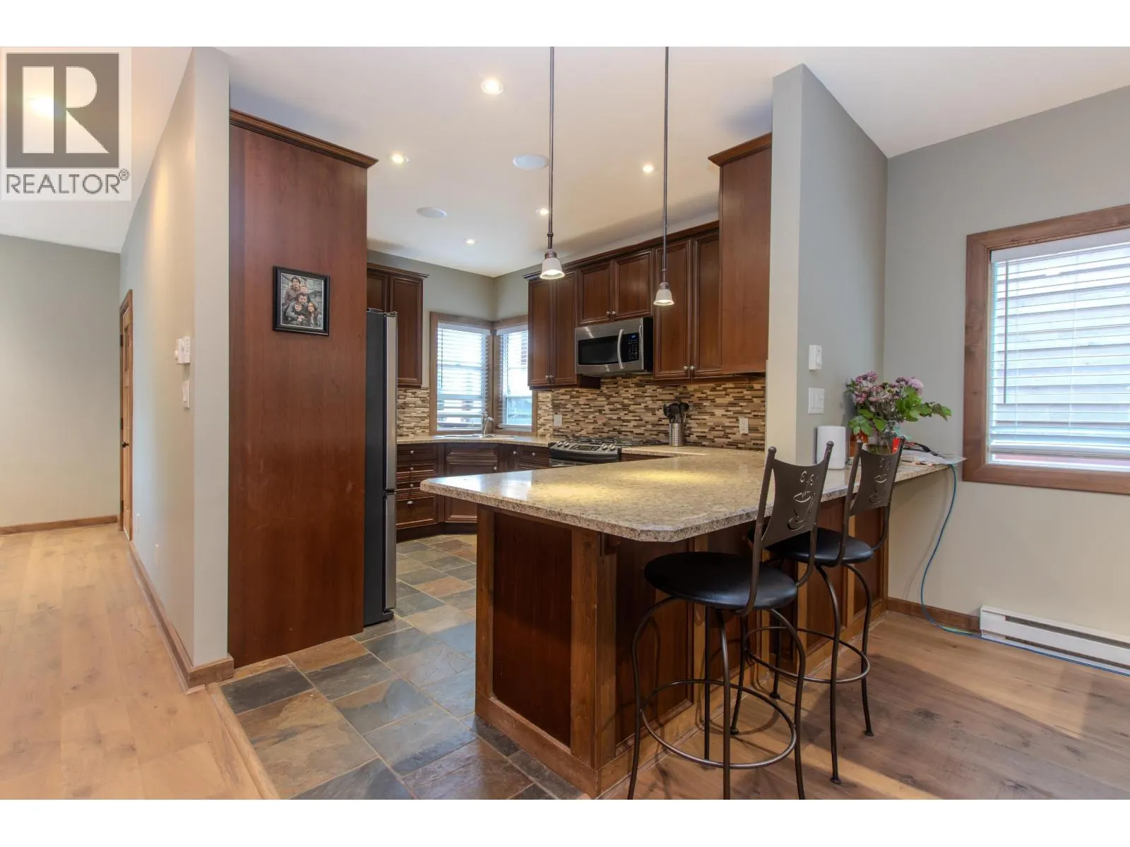 49 40137 GOVERNMENT ROAD