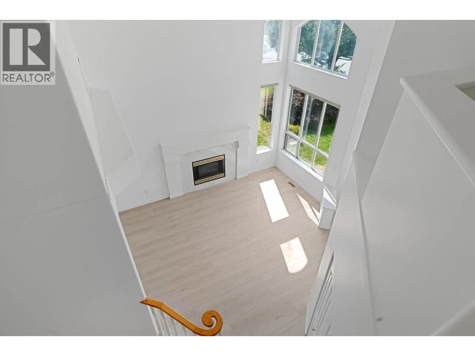 1239 THAMES CLOSE