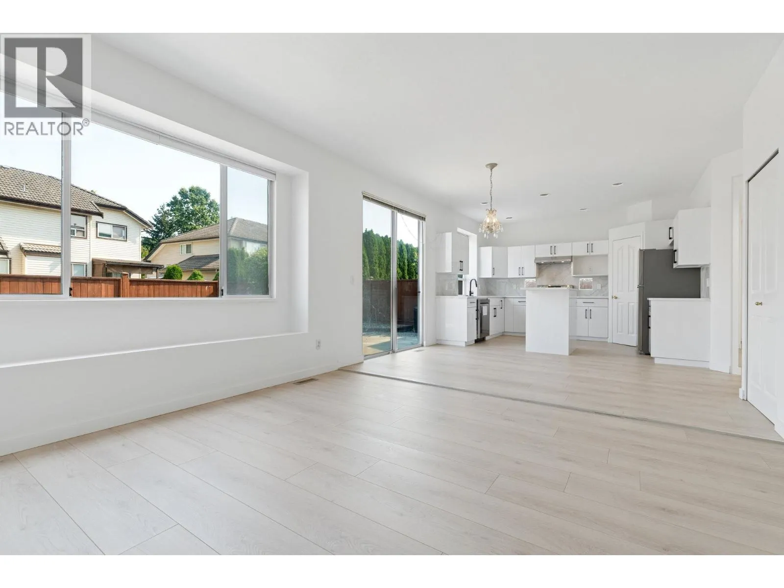 1239 THAMES CLOSE