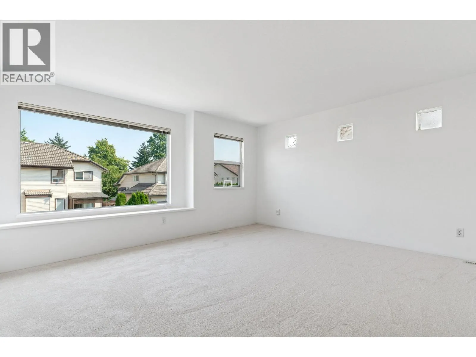 1239 THAMES CLOSE