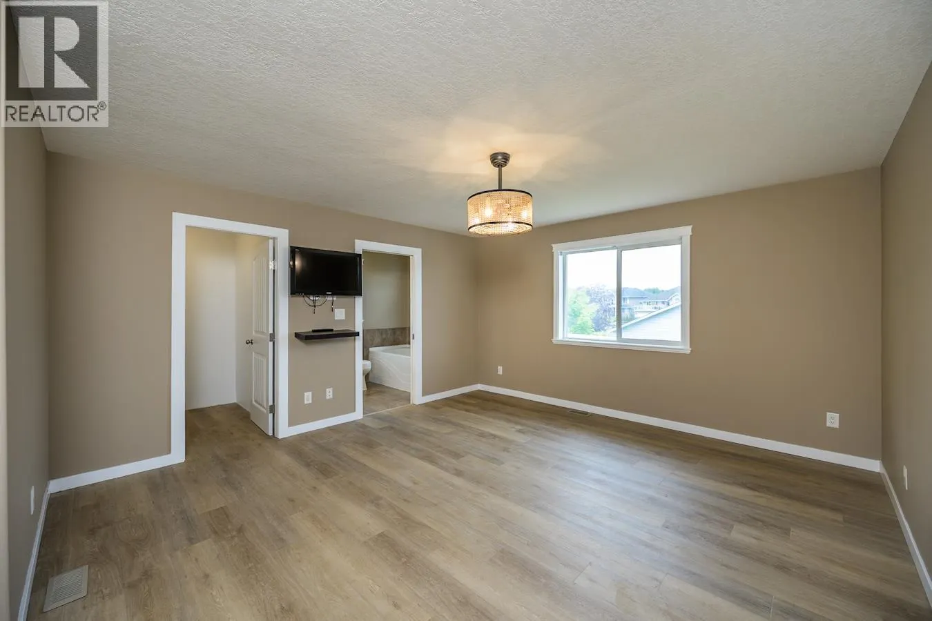 7003 TRYGG COURT