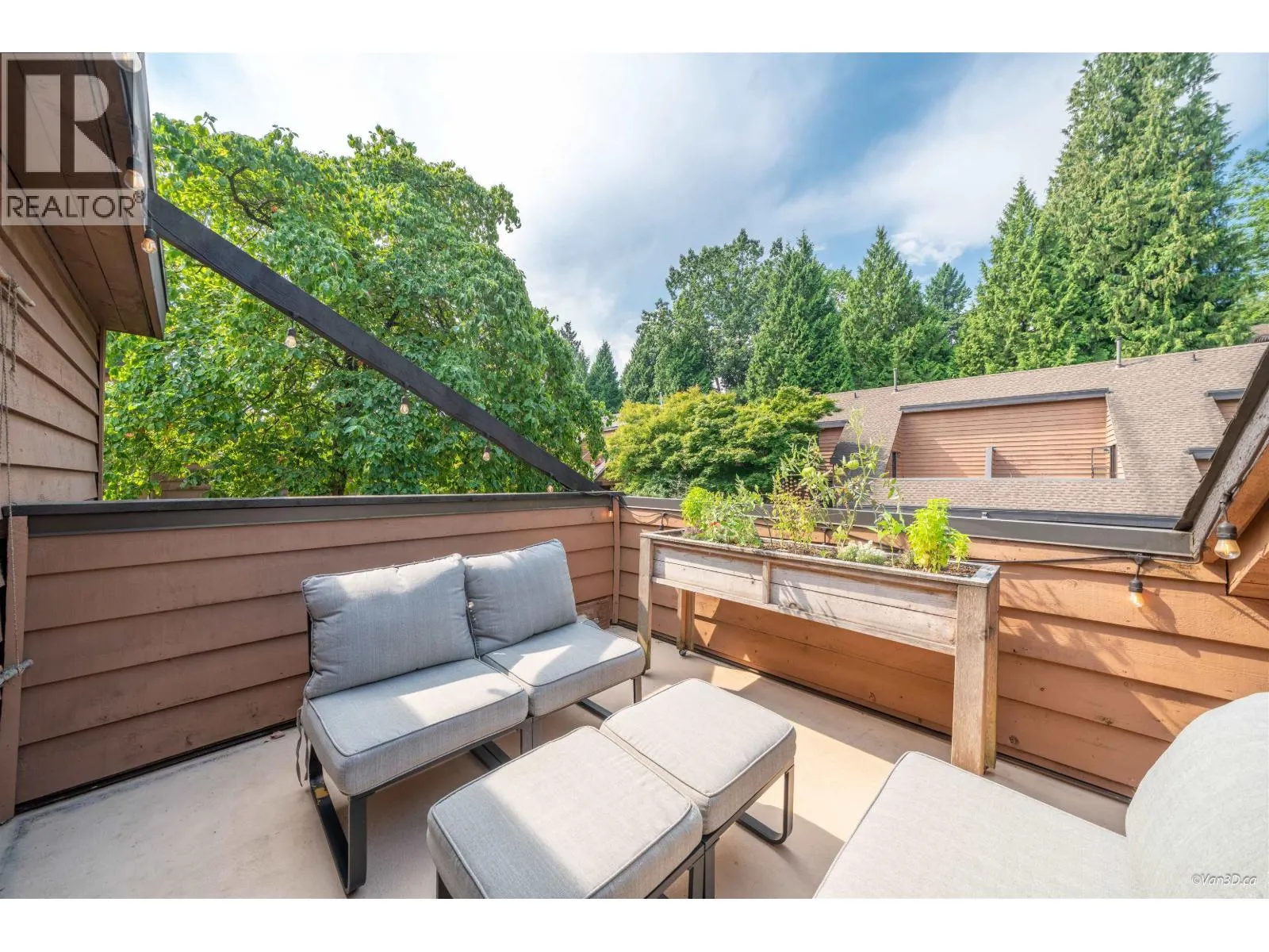 238 CAMBRIDGE WAY