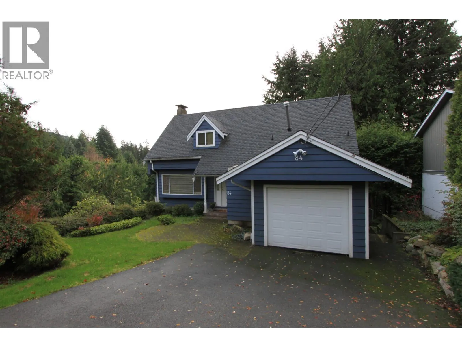84 LAURIE CRESCENT