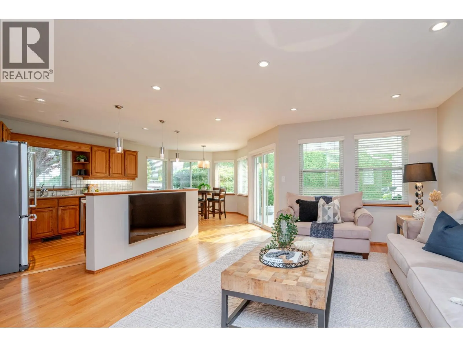 2203 SORRENTO DRIVE