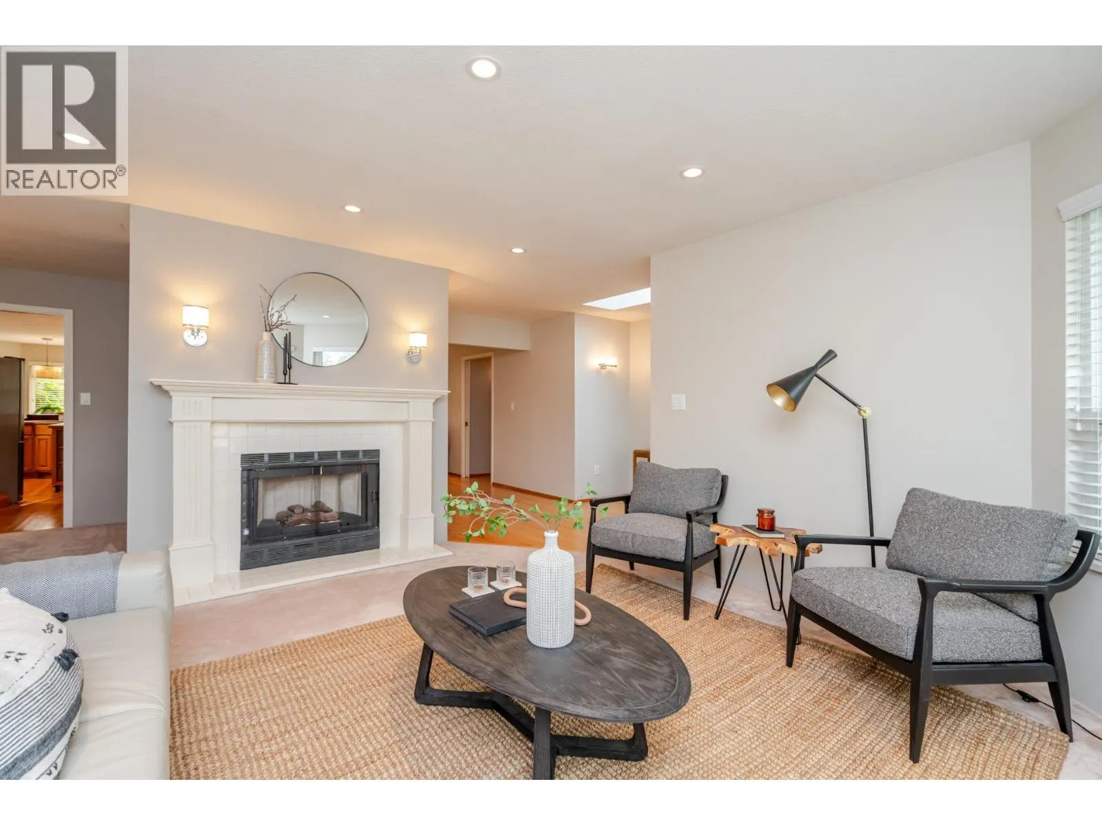2203 SORRENTO DRIVE