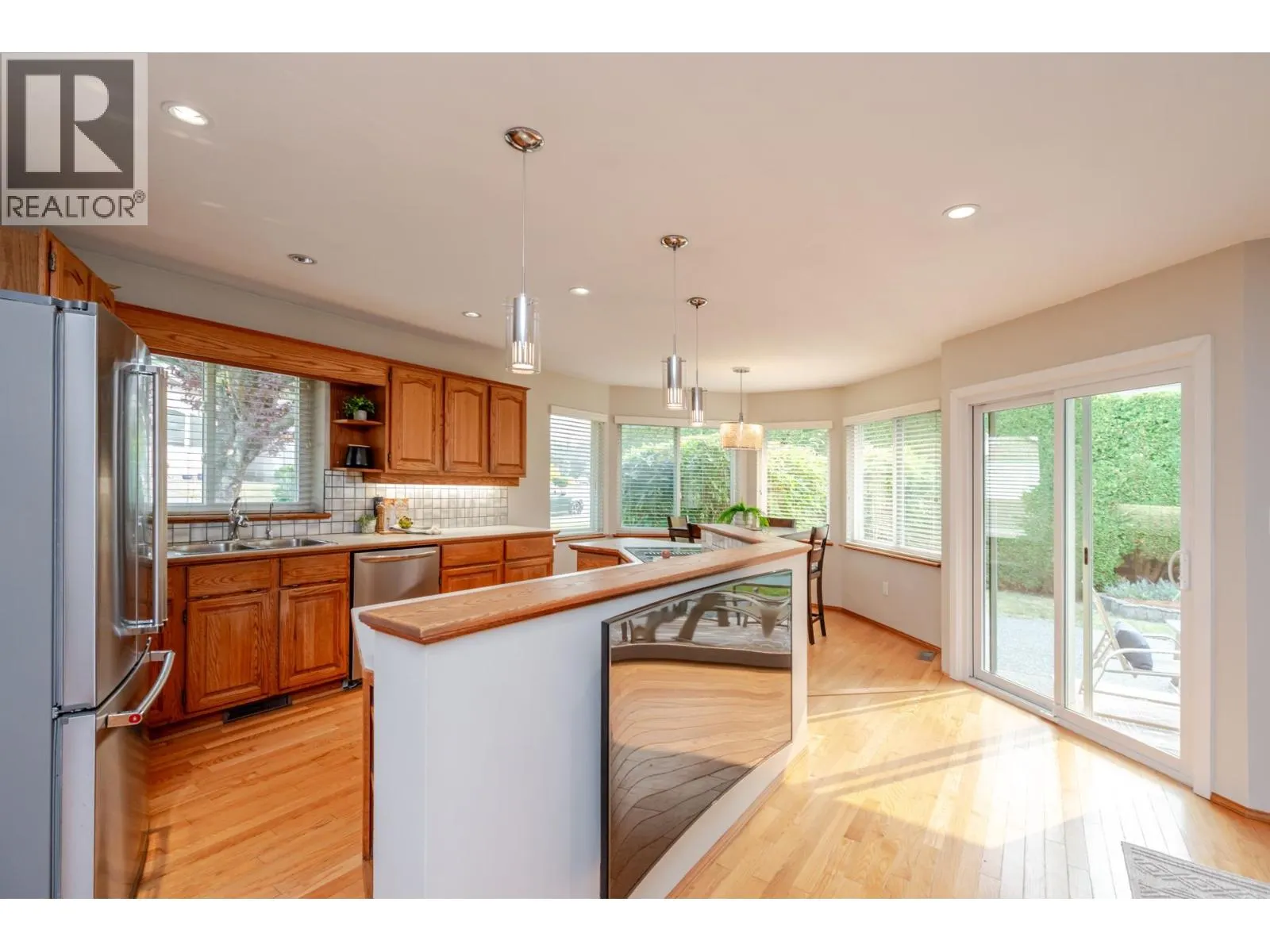 2203 SORRENTO DRIVE