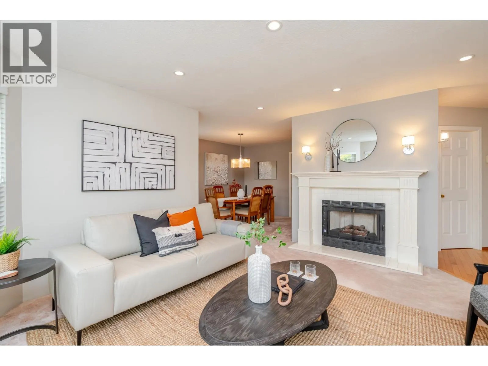 2203 SORRENTO DRIVE