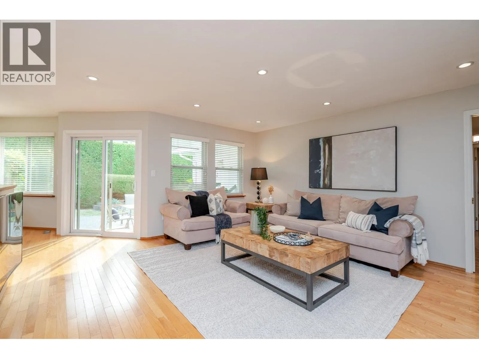 2203 SORRENTO DRIVE