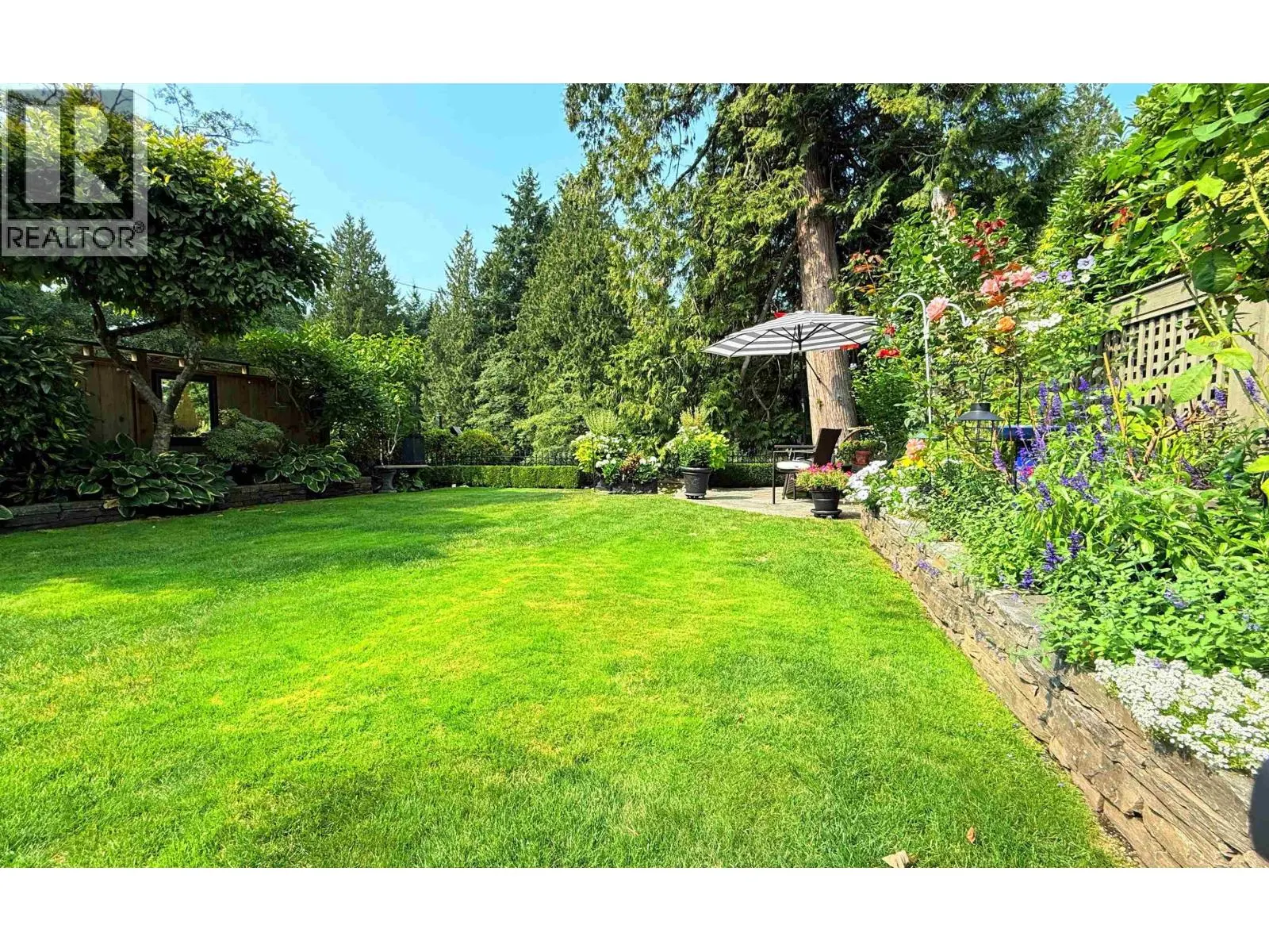 849 RIVERSIDE DRIVE