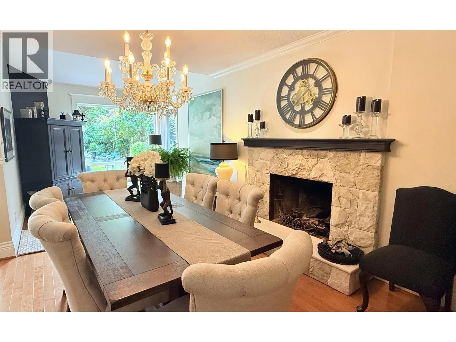 849 RIVERSIDE DRIVE